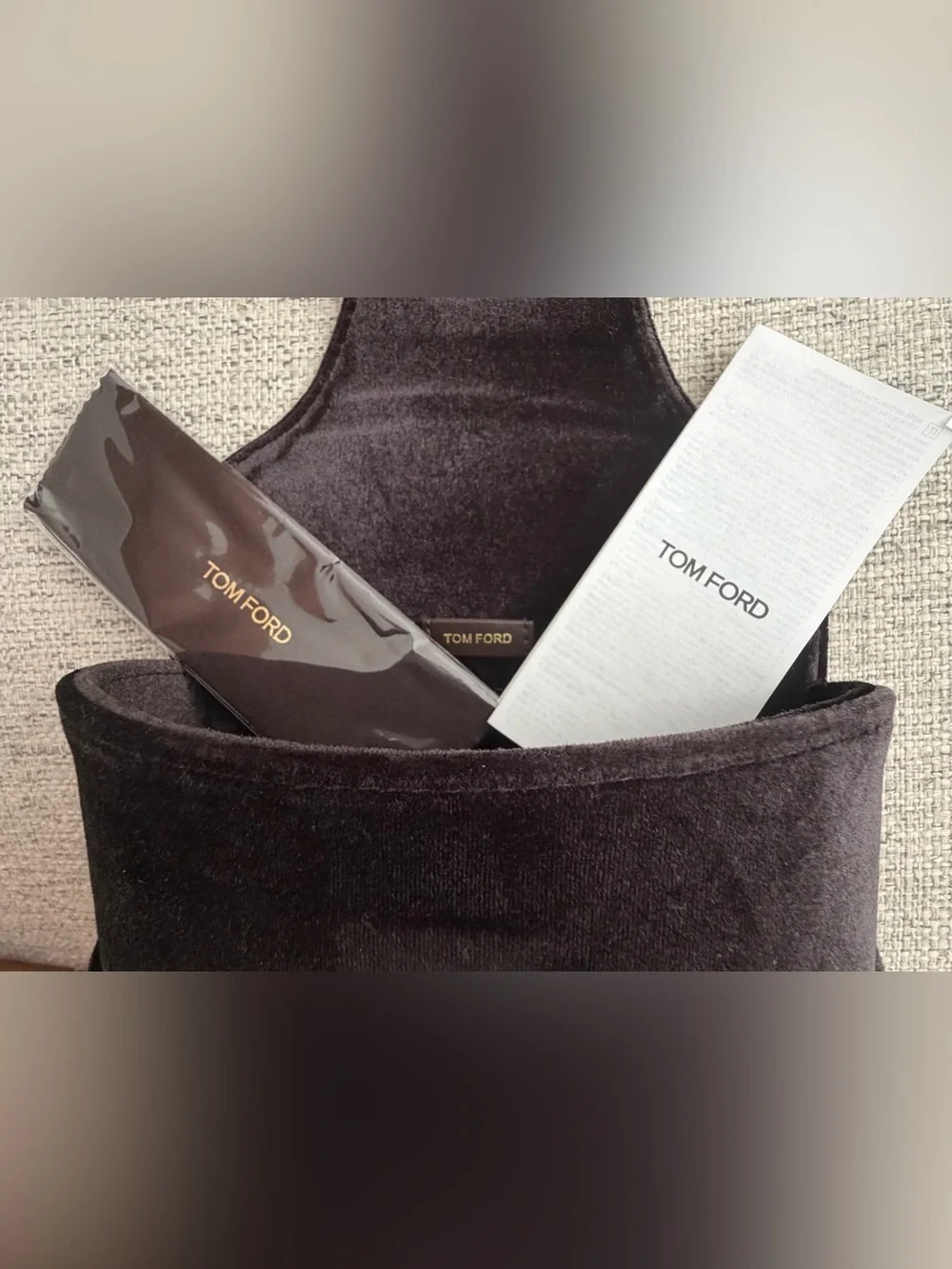 NEW Tom Ford FT0832-N Black Sunglasses with Dark Gray Lenses